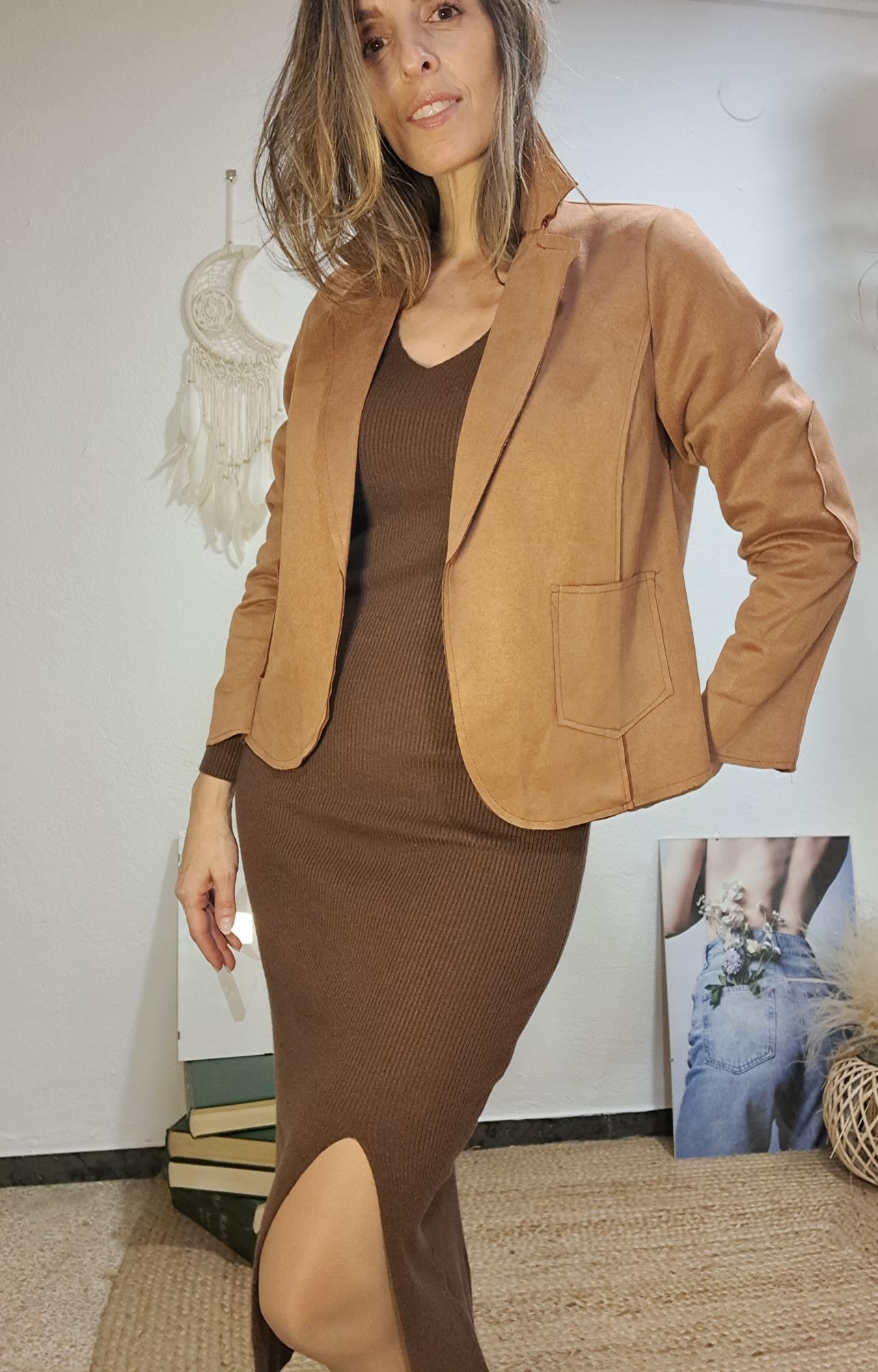 Americana antelina camel