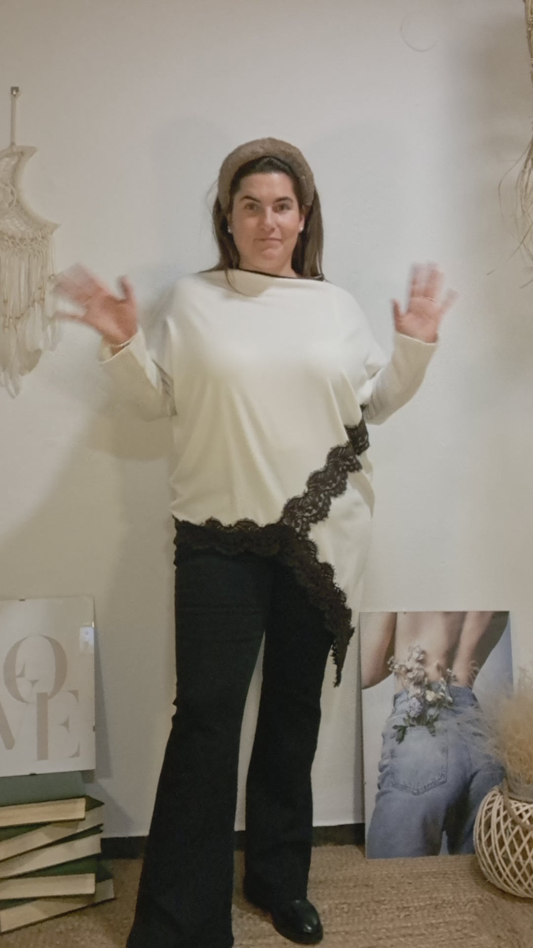 Samarreta blanca asimètrica